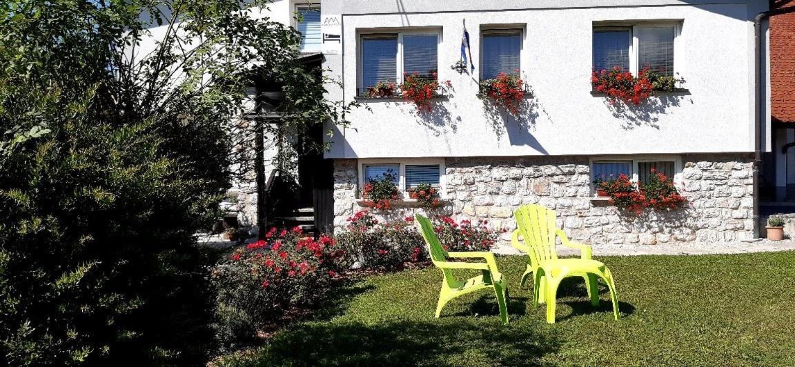 Apartmaji Mojca Krize Exterior photo